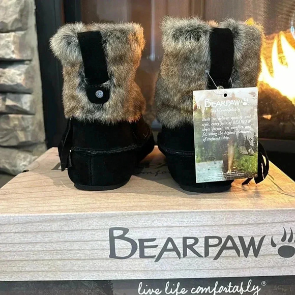 BEARPAW Monet Cow suede,wool blend,sheepskin Never wet,faux fur collar Moc boot - Picture 4 of 16